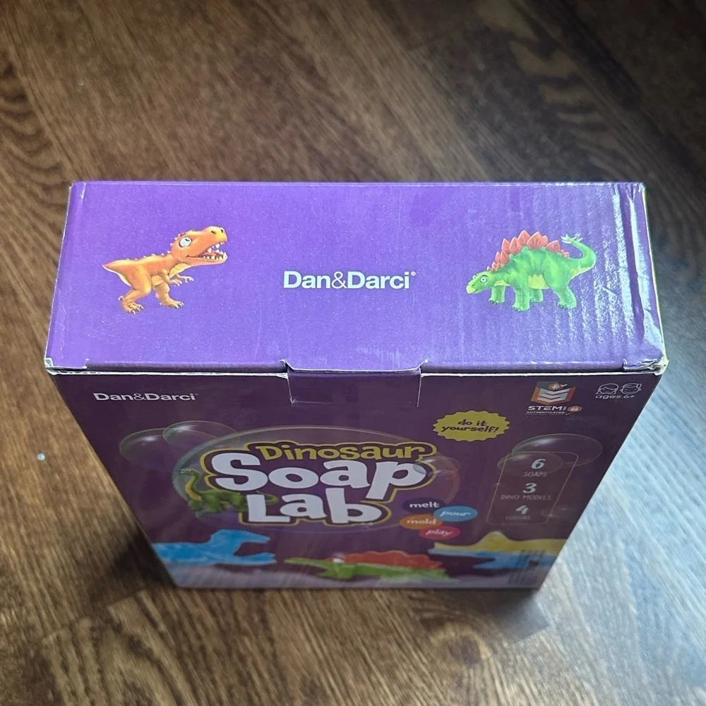 Dan & Darci Dinosaur Soap Lab STEM Science Kit DIY Craft Kids Ages 6+